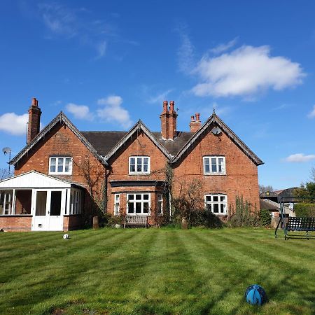 Church Farm Accommodation Bickenhill Exterior photo